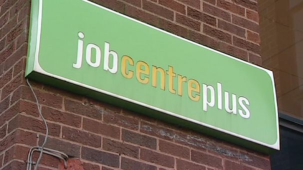 UK jobless rate inches down