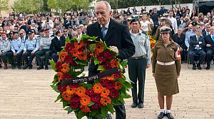 Israel marks Holocaust Memorial day