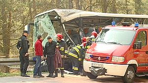 Poland: bus-lorry crash leaves 24 people injured