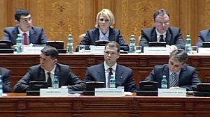 Romania government falls on no-confidence vote
