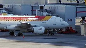 Spain government steps into Iberia dispute