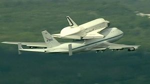 Shuttle makes final flight to New York