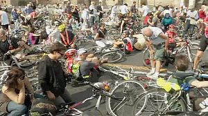 Cyclists demand safe roads in London, Edinburgh and Rome