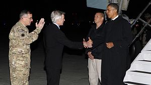 Obama makes suprise visit to Afghanistan