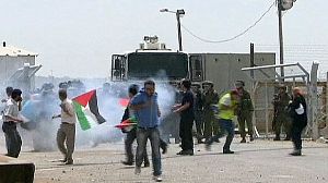 Clashes in support of hunger-striking Palestinian