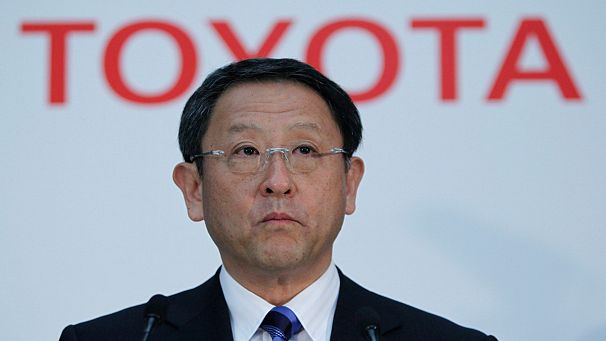 Toyota profit gets back into gear