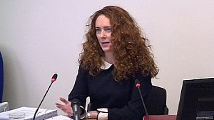 UK: Ex-Murdoch aide exposes ties to PM Cameron