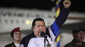 Chavez'den havalanı konseri: Viva Venezuela