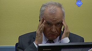 Mladic makes defiant gestures at war crimes trial