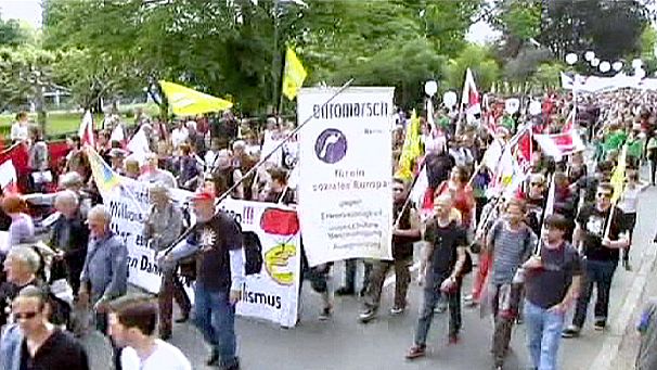 “Blocupy Frankfurt” : 20 000 manifestants anti-capitalistes battent le pavé