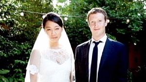 Facebook founder ties the knot