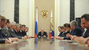 Russia: Putin loyalists get key posts in new cabinet