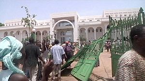 Protesters attack Mali’s caretaker president