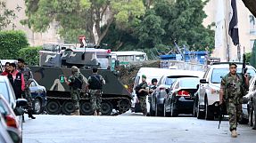 Lebanese army battles gunmen in Beirut