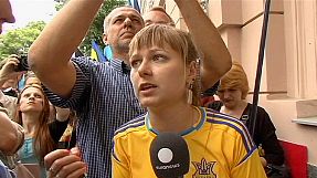 Ukraine dispute over Russian-language continues