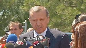 Turkey expels Syrian envoys over Houla massacre