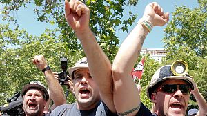 Miles de mineros protestan en Madrid contra los recortes de la ayudas al carbón