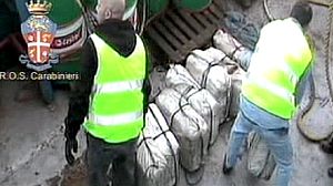 Italian police seize cocaine in Mafia drugs bust