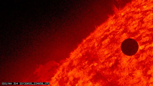 Venere transita davanti al sole, fenomeno centennale