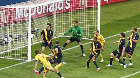 Doppietta di Shevchenko e l’Ucraina batte la Svezia, non basta Ibra