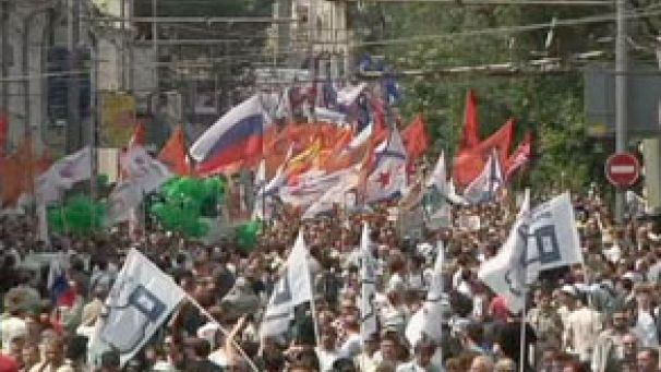 ‘March of Millions’ defies Putin
