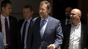 Spanish government appeals for calm over banking crisis