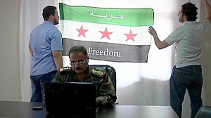 More senior Syrian officers defect to Turkey