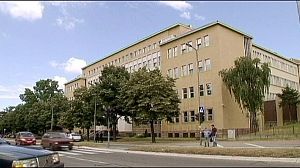 Serbian court jails ex Yugoslav army soldiers over civilian killings
