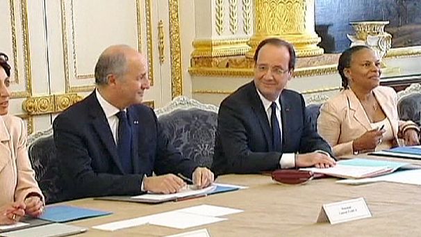 Dire deficit warning for France
