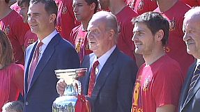 Le congratulazioni di re Juan Carlos alla Nazionale – nocomment