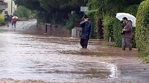 Heavy rain and more floods expected in UK