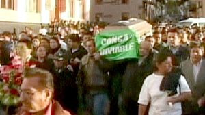 Peru’s opposition wants PM to quit over mine protest deaths