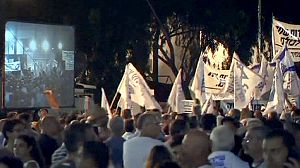 Israelis march for military service reform