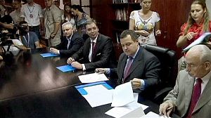 Serbia parties hold talks on coalition government