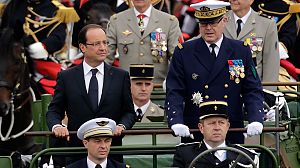 Hollande marks Bastille Day in Paris