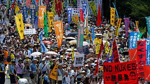 Huge anti-nuclear rally as Japan government restarts reactors
