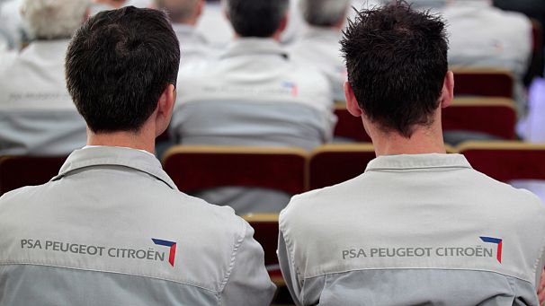 Tensions flare amid Peugeot-Citroen job cuts