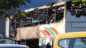 Bulgaria bus blast kills Israeli tourists