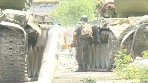 Syria: Tense calm in Damascus after regime fights back