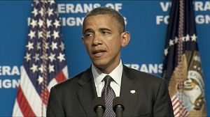 Obama warns Syria against using chemical weapons