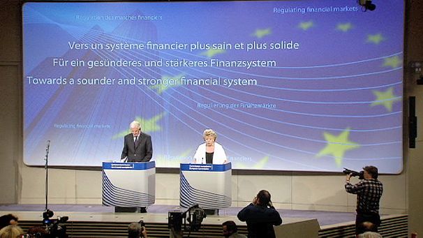 Rate-fixing bankers should face criminal charges, EU says