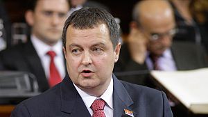 Serbia: socialista Dacic e governo investiti dal parlamento