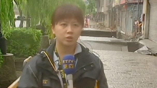 Road collapses after Taiwan typhoon