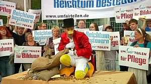 A Berlino decine di manifestanti chiedono una tassa per i ricchi