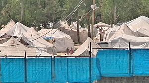 Give us guns say Syrian refugees in Turkey