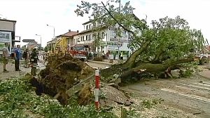 Poland: Storms cut power to tens of thousands