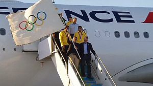 Olympic flag lands in Rio de Janeiro for 2016 Games