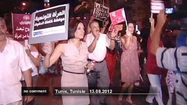 Manifestação pelos direitos da mulher na Tunísia  