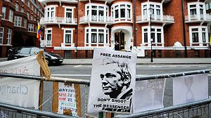 UK threatens to raid Ecuador embassy over WikiLeaks founder
