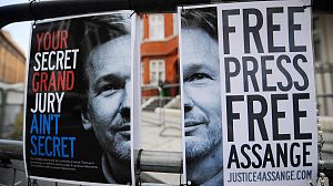 Ecuador grants Assange political asylum